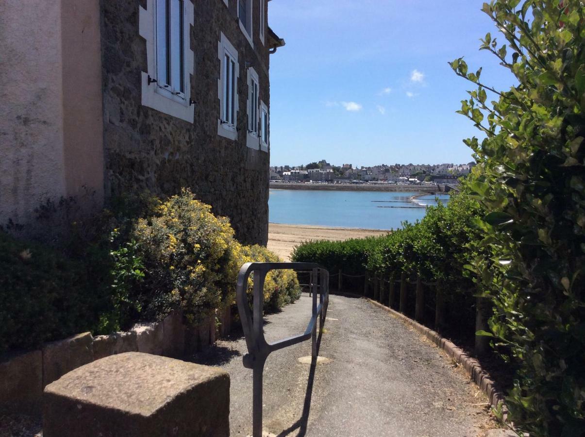 Le Dauphine 20M De La Plage Saint-Malo Exterior foto